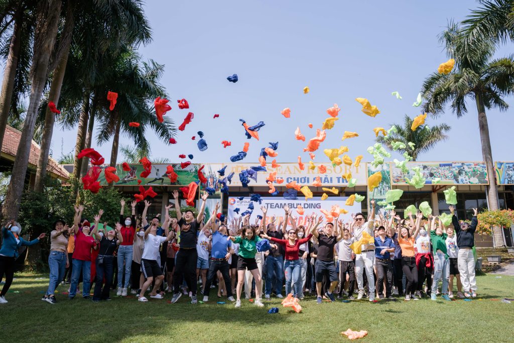 TẤT TẦN TẬT về Tổ chức Team building chuyên nghiệp 2024 MC team building